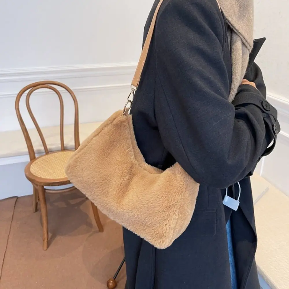

Faux Fur Mini Tote Bag Popular Shopper Bag Fluffy Lady Purses Warm Winter Soft Plush Women Handbags