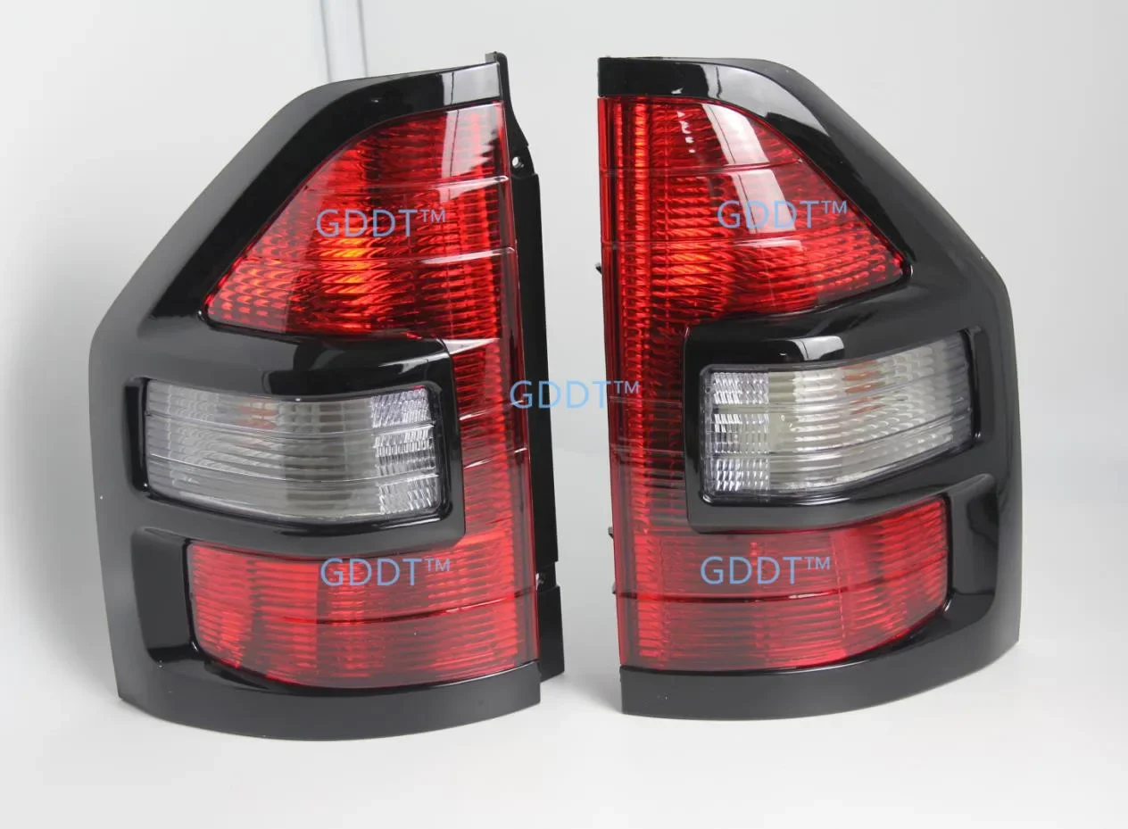 1 Pcs Rear Lamp for Pajero V73 2001-2003 MR548047 Tail Parking