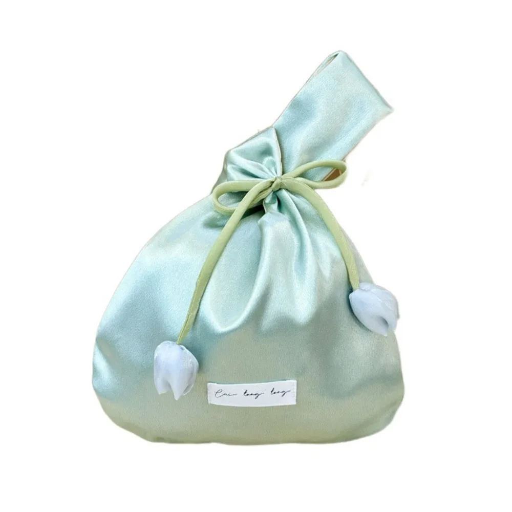 Vest Shape Tulip Wrist Bag Tope Handle Silk cloth Wedding Beauty Bag Large Capacity New Chinese Style Goddess Day Gift Bag Party 10