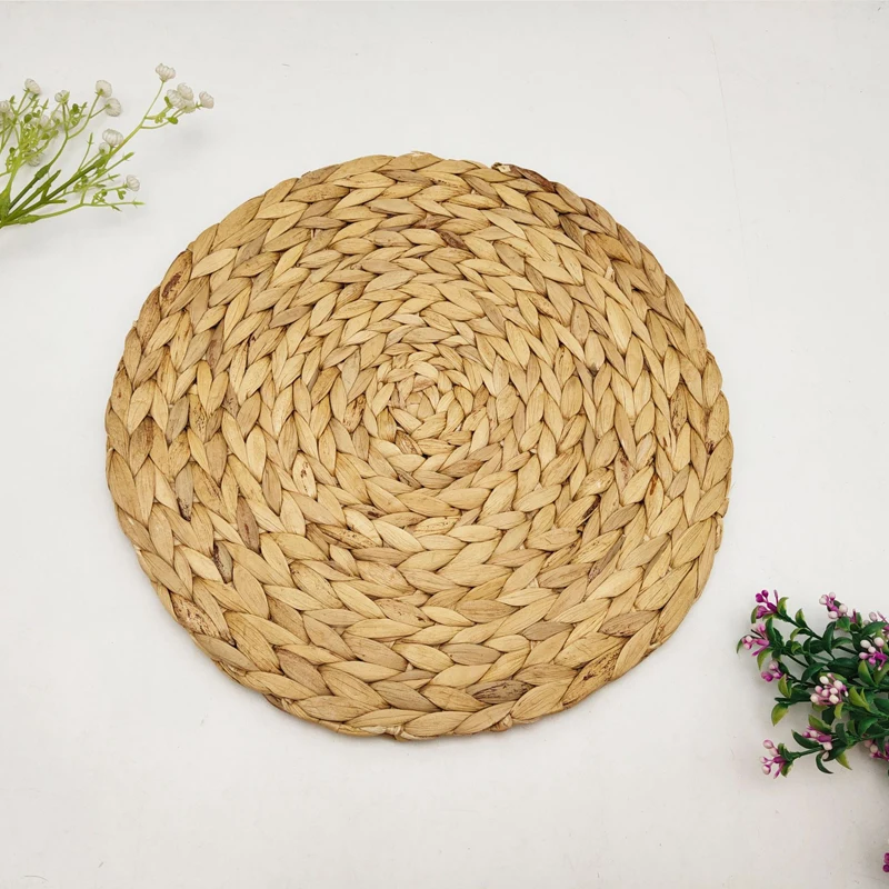 

10PCS Round Woven Placemats for Dining Table Wicker Natural Straw Farmhouse Rustic Charger Plate Heat Resistant Place Mats