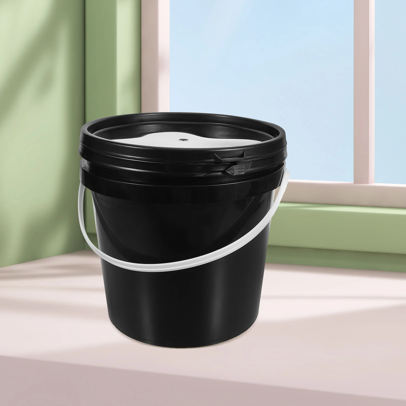 Plastic Paint Bucket Round Lid Handle Empty Cans Paint Container Gallon For Small
