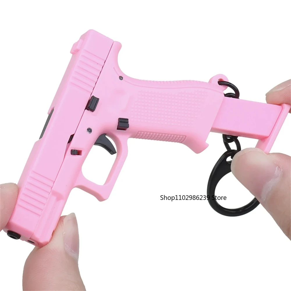 Mini Tactical Pistol Shape Car Keychain for Men Portable Detachable Keyring Realistic Model Toy Bag Accessories