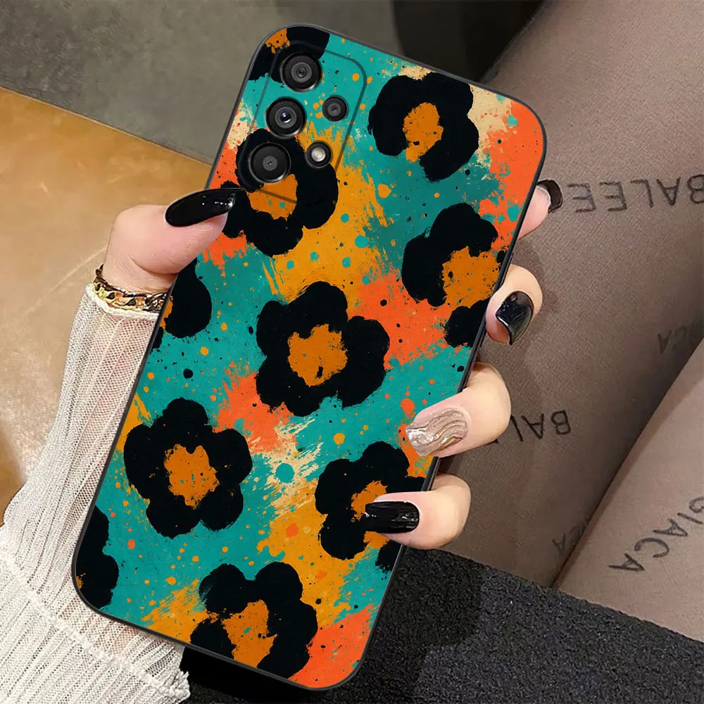 Chic Leopard Print Phone Case