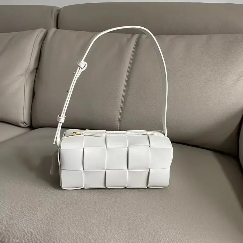 2023 New Shoulder Bag for Fall Simple Women Urban Unique Luxury Design Cowhide Woven Handbags High Big Capacity and High Quality