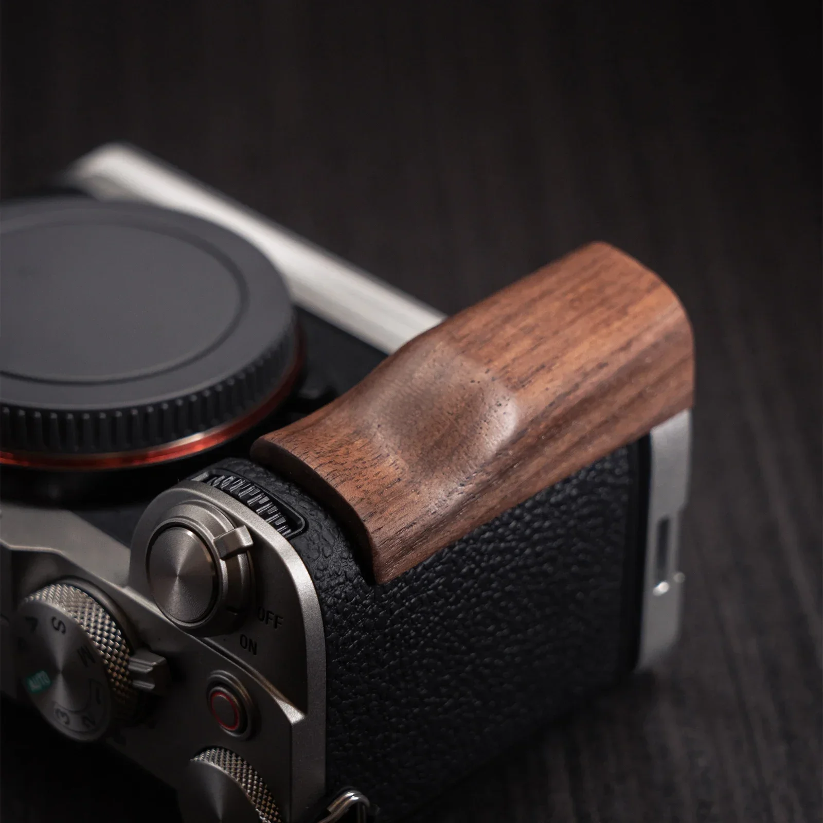 Wood Hand Grip Holder Quick Release Plate L Bracket Base for Sony A7Cii A7CR A7C2 Aluminum Alloy Baseplate for shutterbugs