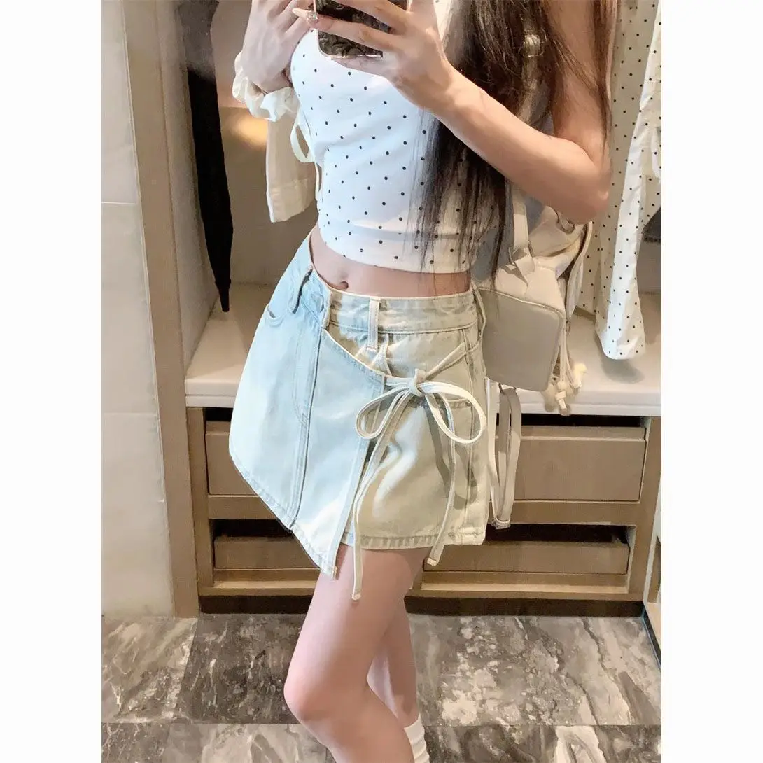 

Fake two-piece strapped denim short female summer new design retro washed a word skirt anti-glare bustle skirt 2024