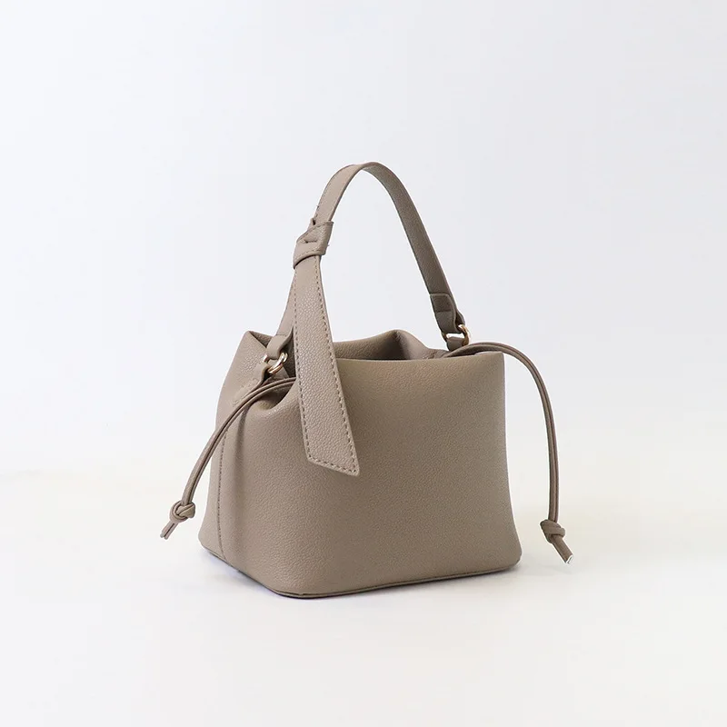 Korean Style Simple Texture Bucket Bag New Casual Personality Crossbody Bag Large Capacity Commuter Shoulder Bag for Women