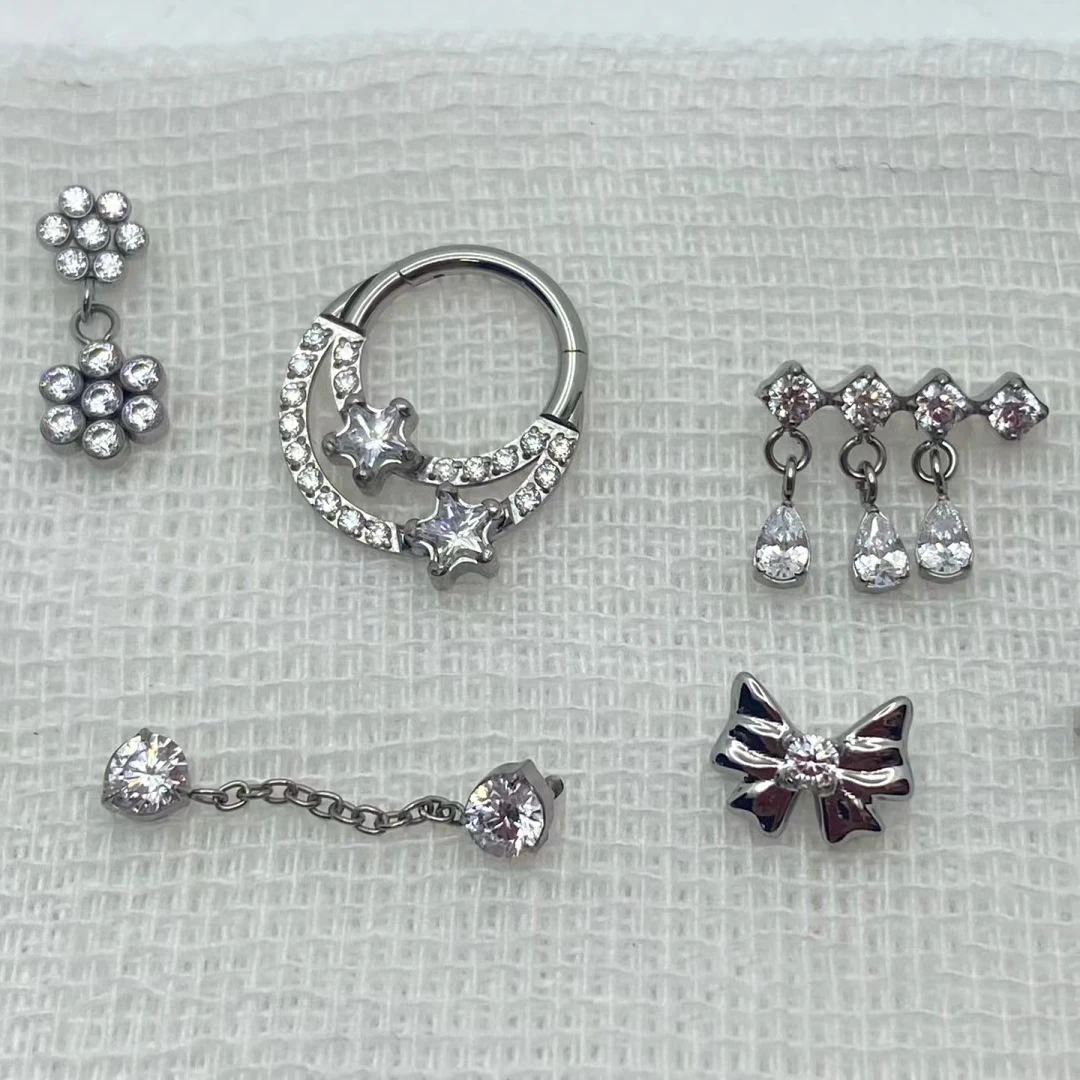 New Luxury Titanium Piercings Cubic Zirconia Wedding Dangle Earring Tassel Internally Threaded End Piercing Jewelry