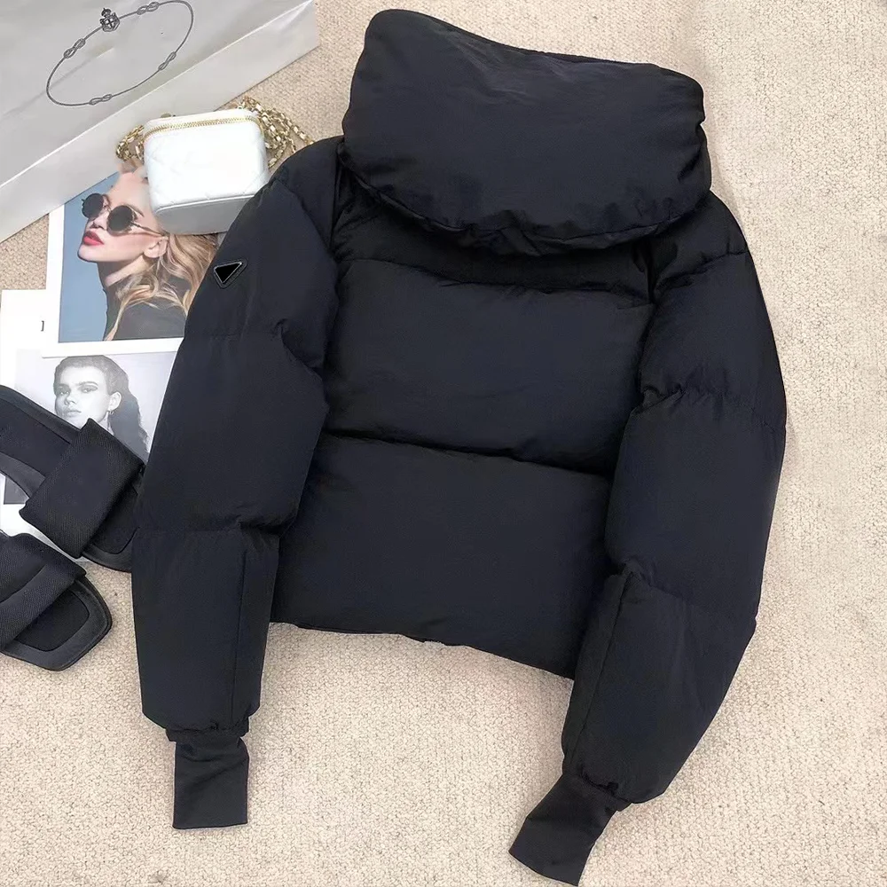 Рисунок 4 - Женский пуховик с капюшоном