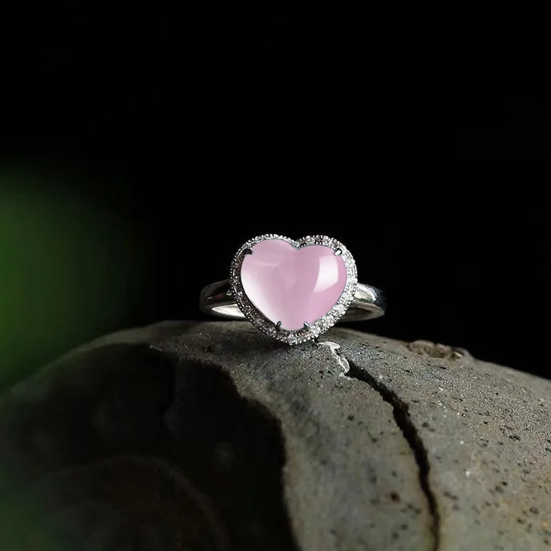 

Natural Pink Chalcedony Hand Carved Heart Shaped Ring Fashion Boutique Jewelry Women Agate Love Ring Gift Opening Adjustable