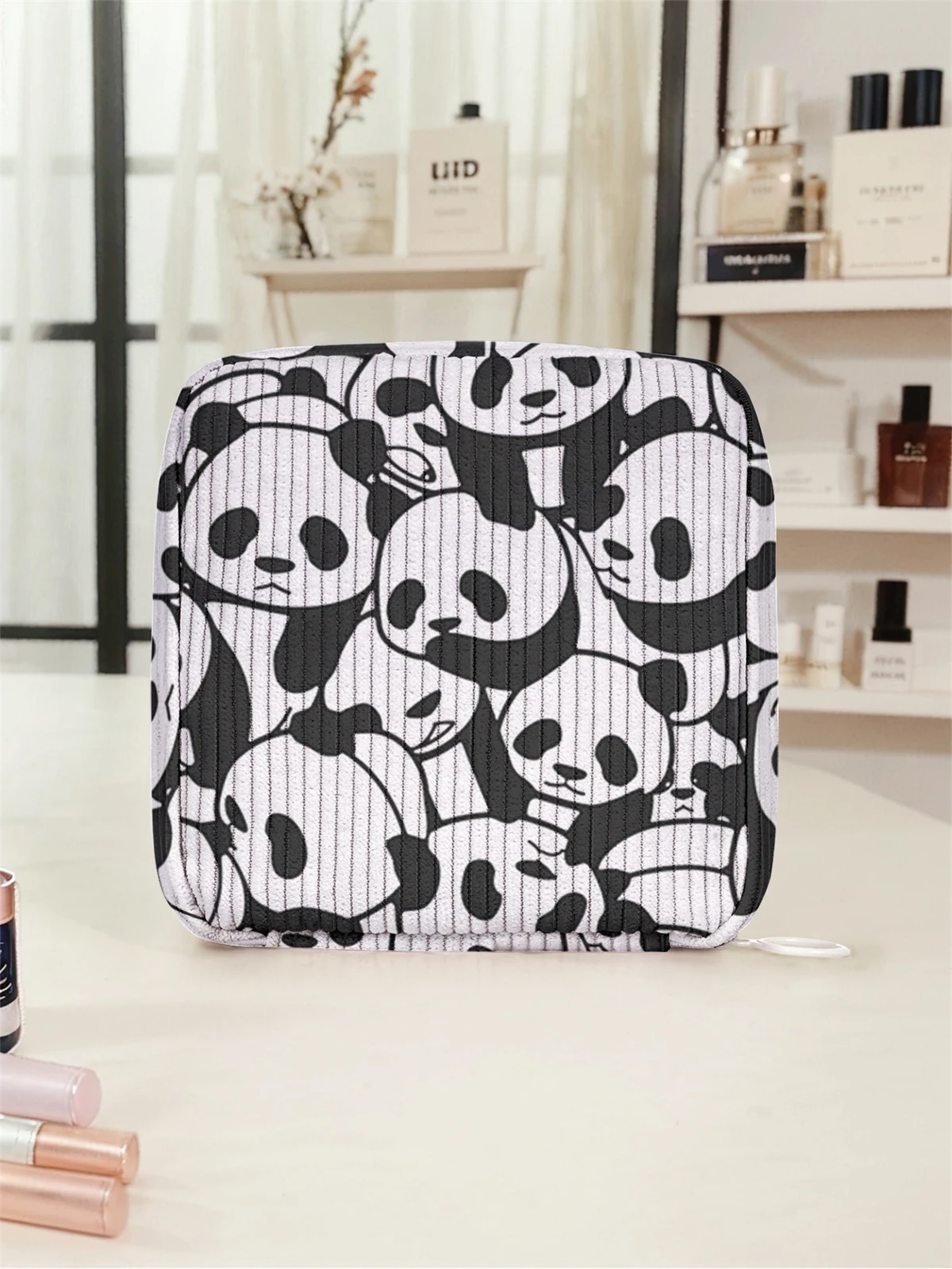 Cartoon printed sanitary napkin storage bag, women's lightweight tissue bag, sanitary tissue bag