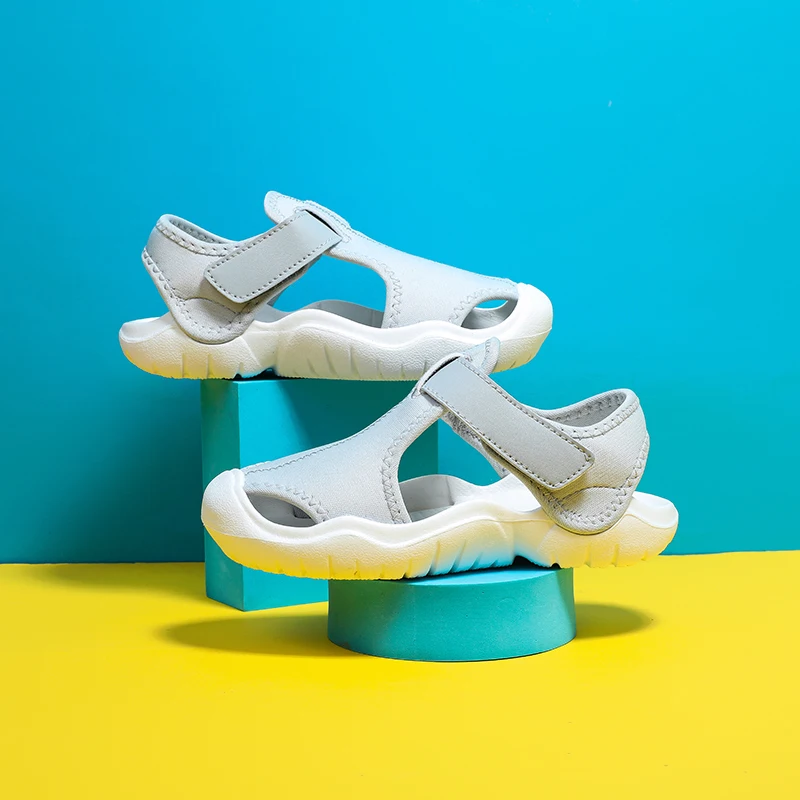 Children's Sandals Boys' Summer Boys Middle and Small Children's Soft Sole Baby Anti Slip Open Toe Beach Shoes Sandals