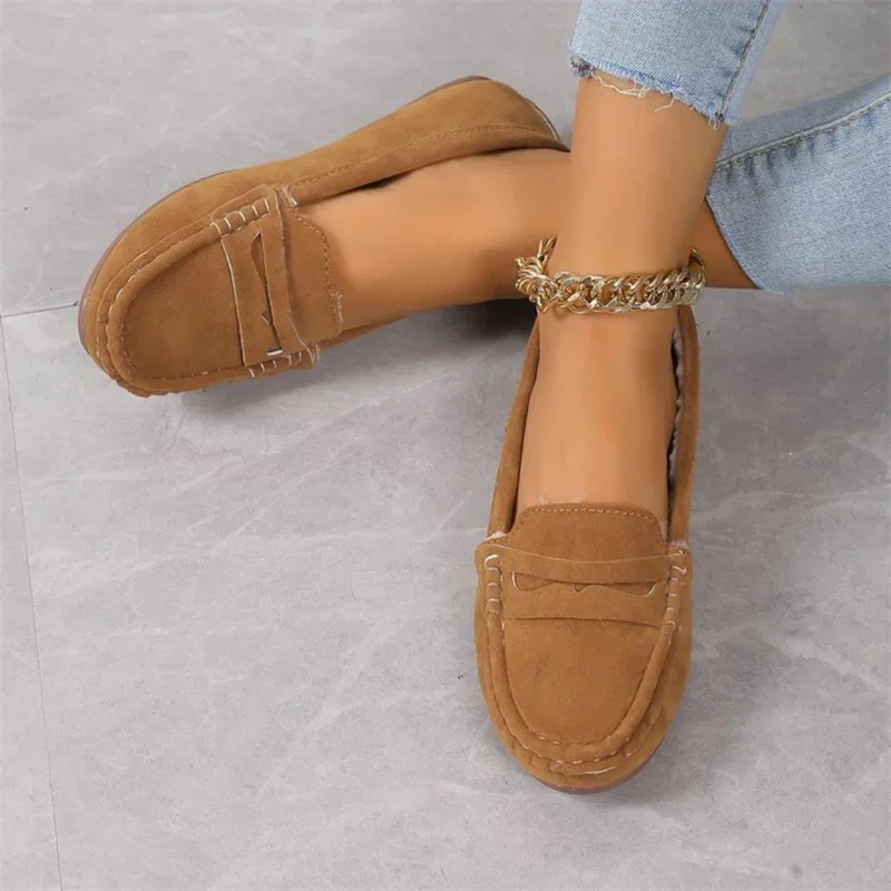Large lightweight soft sole with plush insulation and bean shoes for women's casual wear, versatile women's cotton shoes