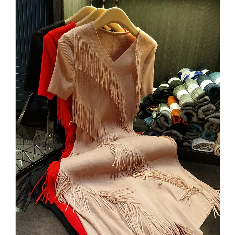 

High End Three House Tassel Patchwork V-neck Short Sleeved Pleated Dress with Irregular New Summer Dating Women's Set