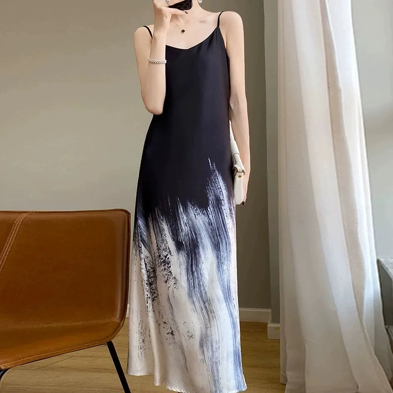 

Шелковое платье с лямкой на шее, женское летнее французское нишевое дизайнерское темпераментное платье с юбкой и V-образным вырезом, платье из шелка тутового шелкопряда