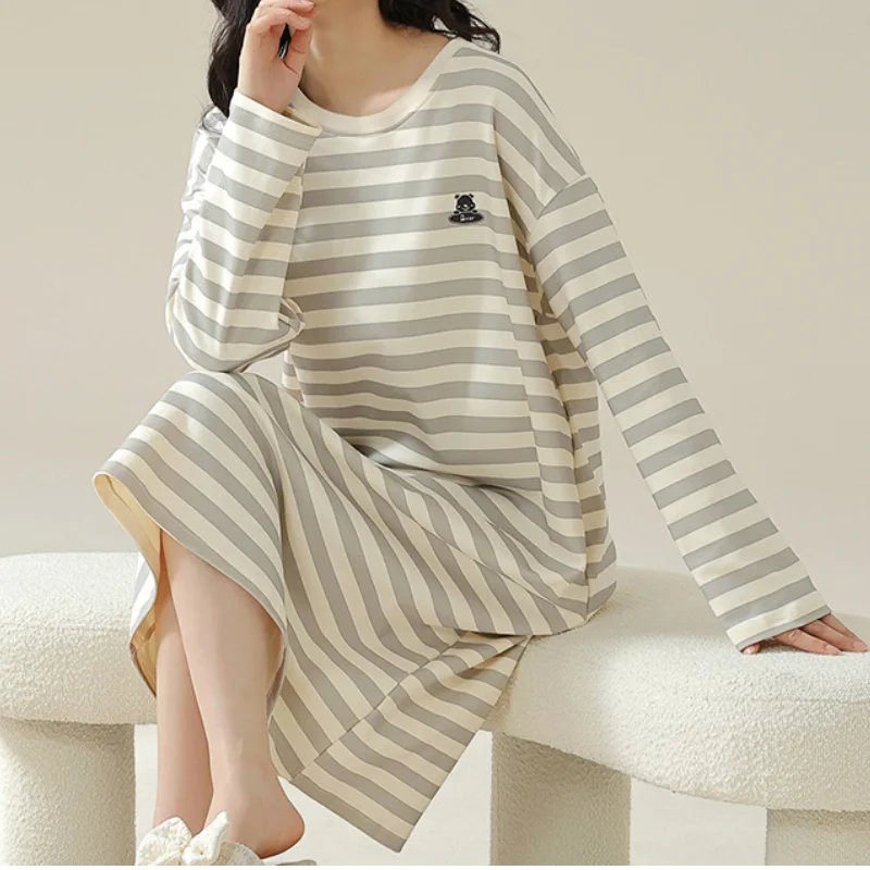 

Женская ночная рубашка в полоску, с длинным рукавом, из тонкого хлопка