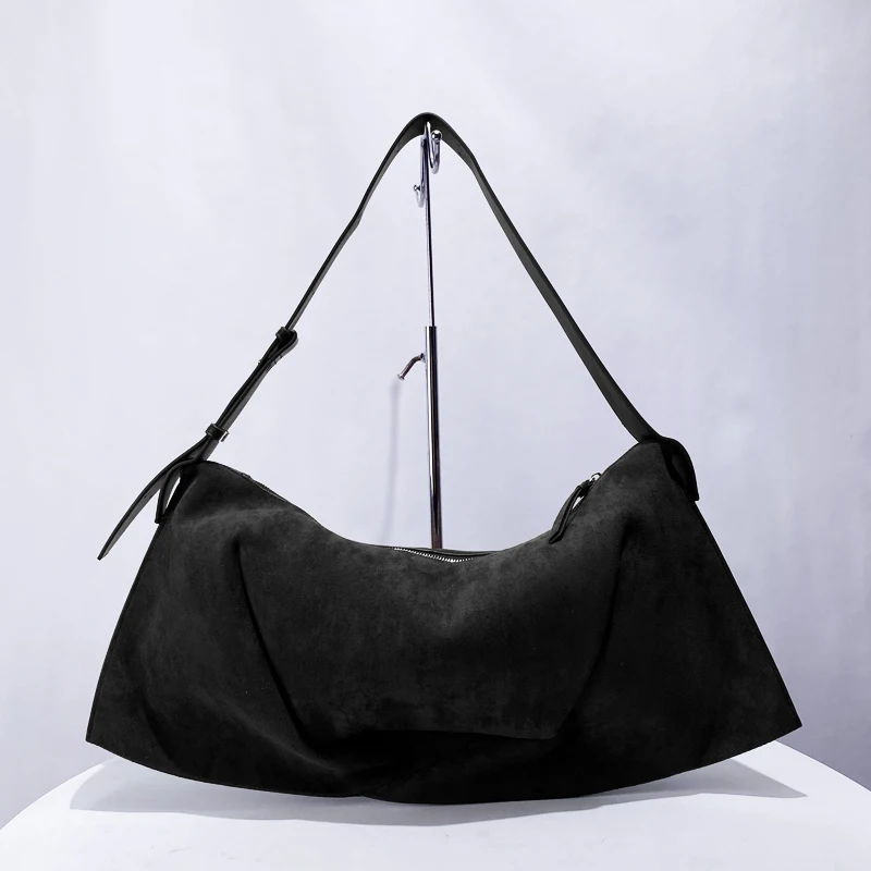 thumbnail image 1 of Bolso de hombro cuadrado de gamuza esmerilada retro de Europa y Estados Unidos 2024 Nuevo bolso de mujer de moda casual de otoño e invierno de moda, 1 of 4