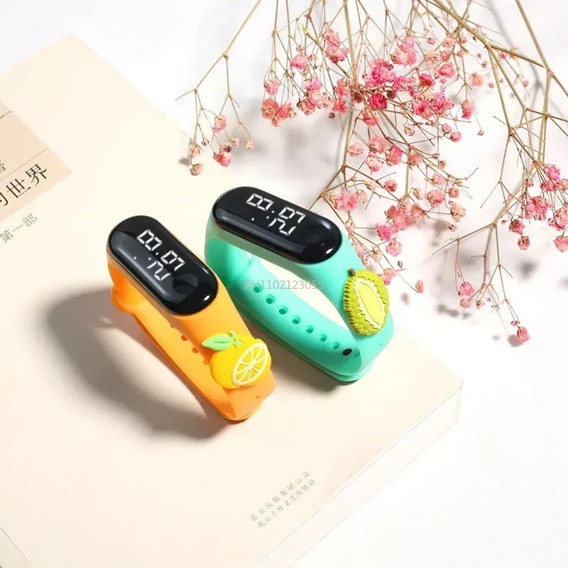 Fashion Children Electronic Watch Luminous LED Fruit Sports Bracelet Girls Boys Watches Electronic Silicone Wrist Watch for Kids 5
