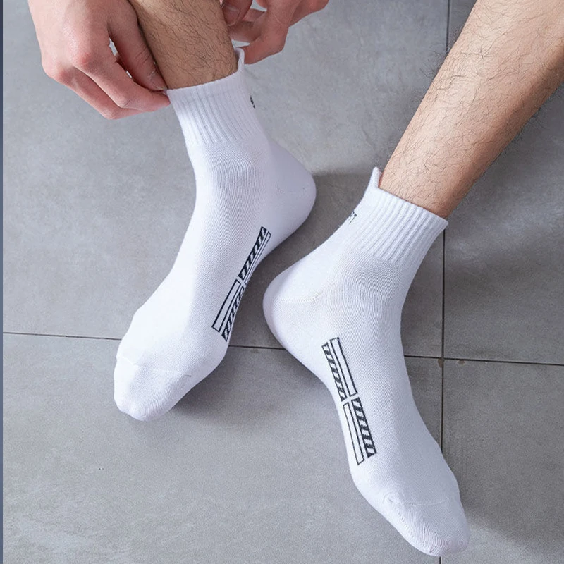 10 Pairs/Lot High-quality Men Breathable Cotton Sports Casual Socks Comfortable Fashion Street Funny Men Tube Sokken New Style