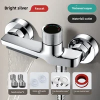 อ่างอาบน้ําสีเทาน้ําตกอ่างอาบน้ําก๊อกน้ําพร้อมฝักบัวมือทองเหลือง Chrome ติดผนังห้องน้ําฝักบัวแตะชุดระบบ 2