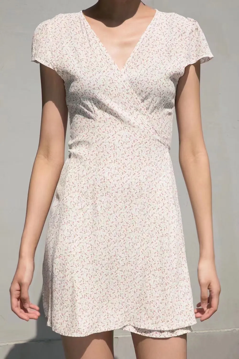 

Милое бежевое Цветочное платье миди Y2K для девочек в винтажном стиле 2024, модные женские мягкие хлопковые милые приталенные платья для женщин, шикарные наряды