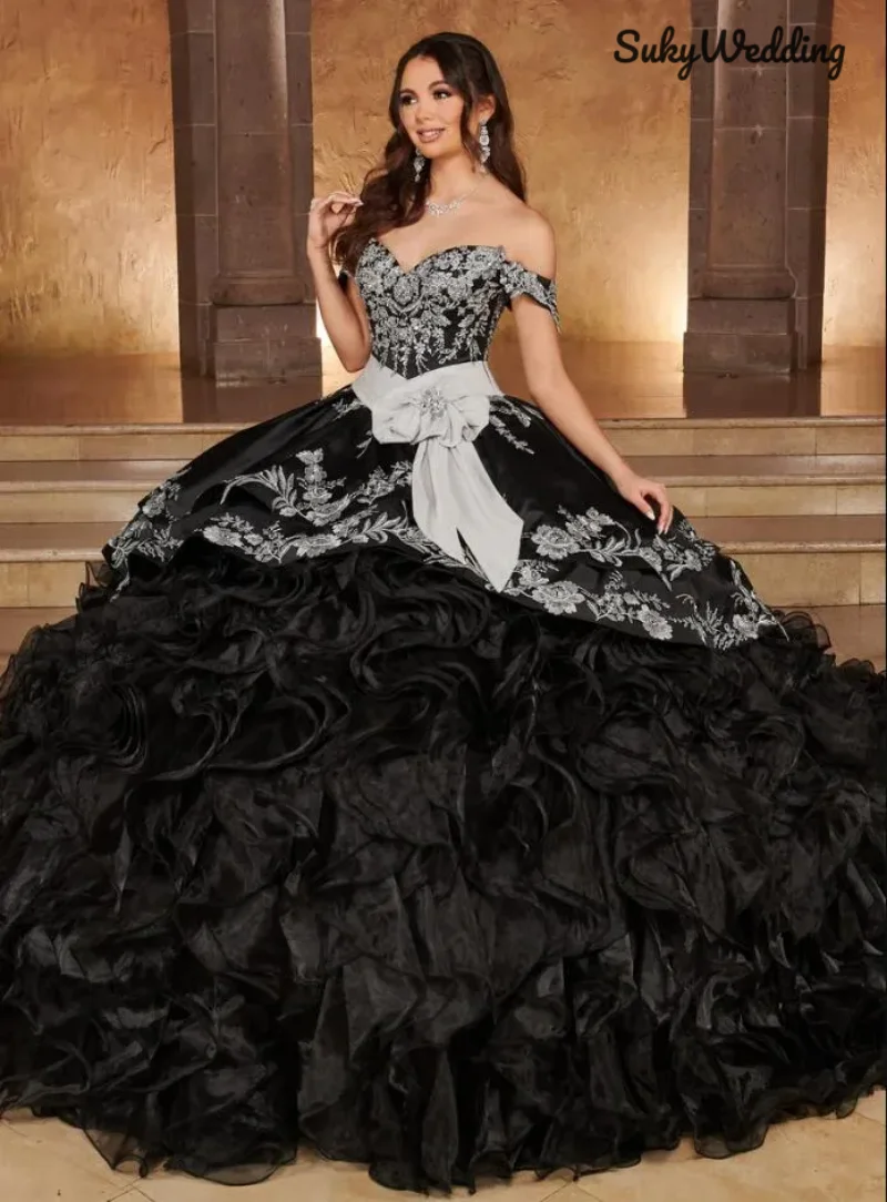 

Black Princess Quinceanera Dresses Off Shoulder Silver Embroidery Ruffles Corset Luxury Sweet 16 Dresses vestidos de 15 anos