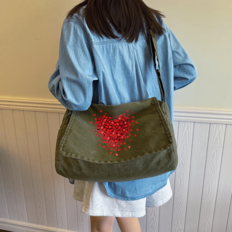 Vintage Women's Shoulder Bag Heart Print Canvas Large Capacity Crossbody Bag Daily Use Messenger Bag