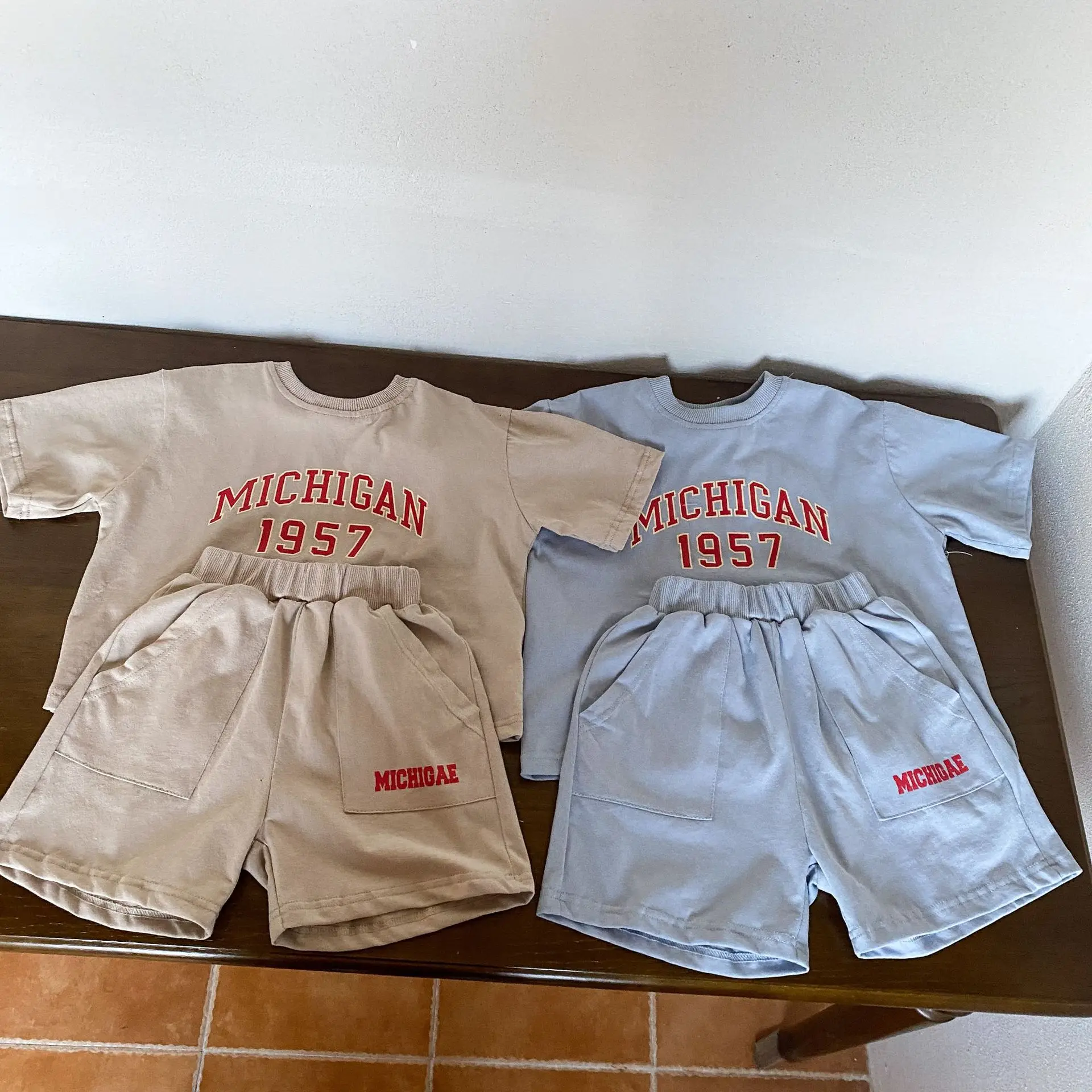 Lot De 2 Survêtements Pour Enfant – T-shirt Manches Courtes + Pantalon, Léger Et Confortable Pour L’été