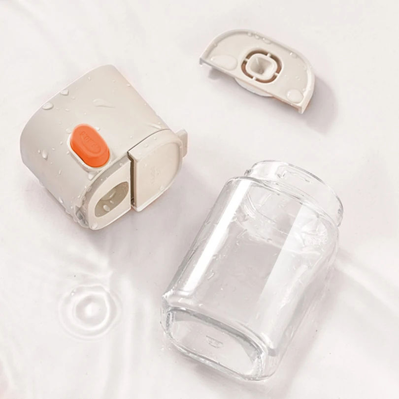 0.5g Quantitative Salt Control Bottle MultiFunctional  Seasoning Pot Press-Type Glass Seasoning Bottle Spice Dispenser