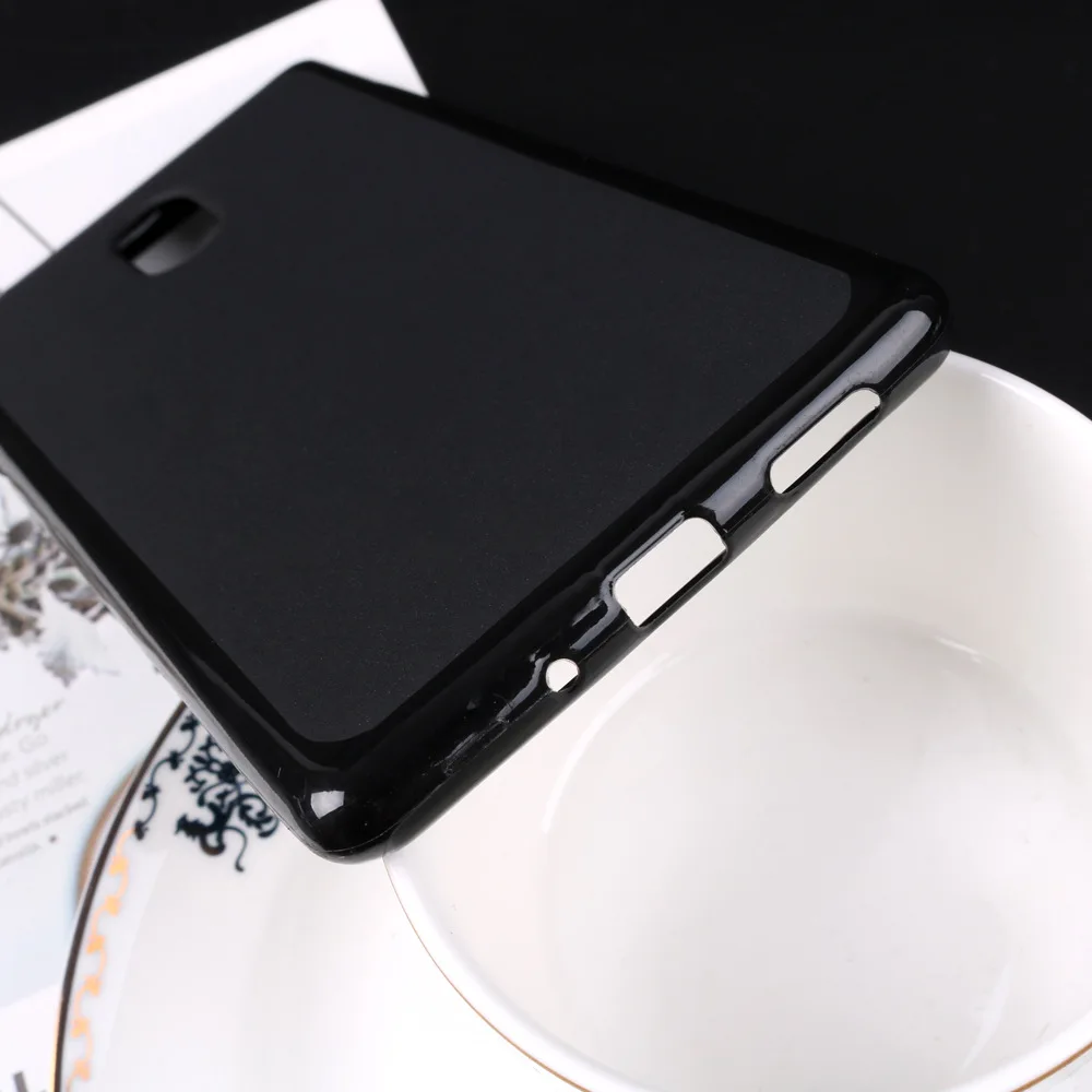 Durable Soft TPU Protective Phone Case - Sleek Back Cover Design