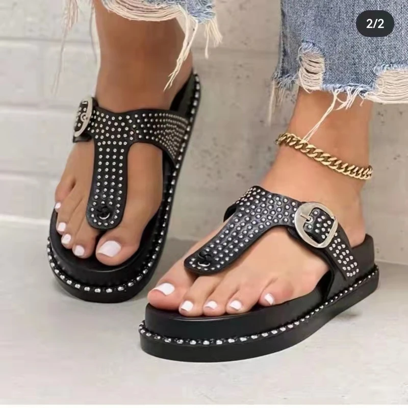 

Summer Beach platform Ladies Sandals For Fashion Retro Casual Women Flat Platform Slippers Mid-heel Shoe Rivets Shoes Flip-flops