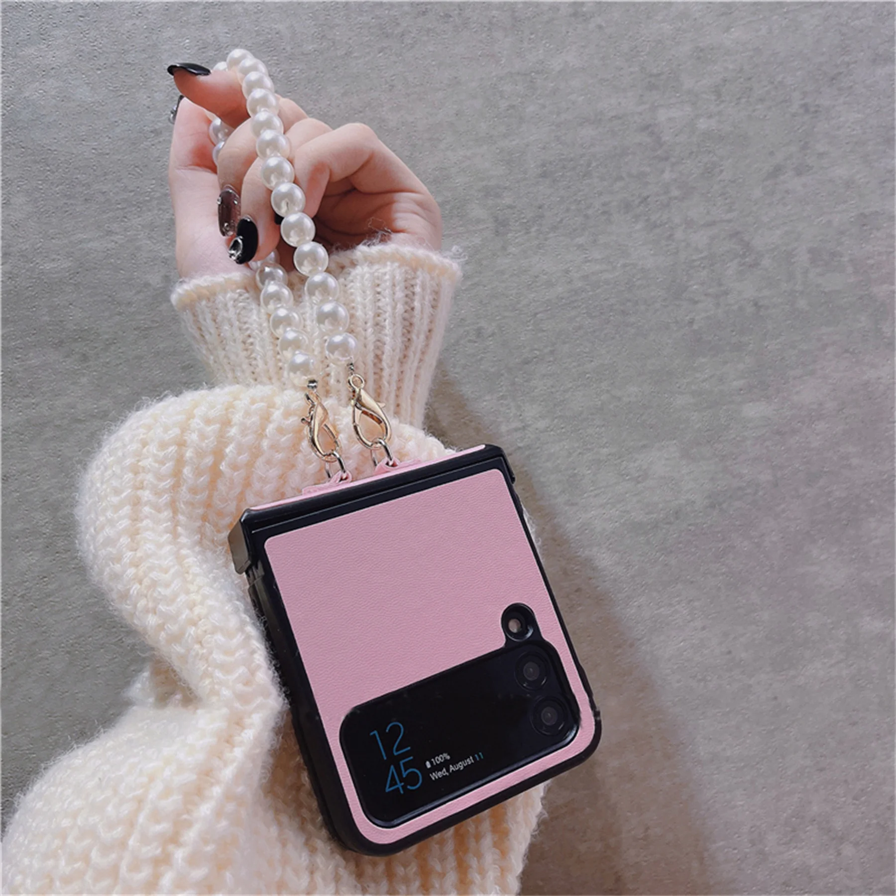 Glitter Crystal Rhinestone Mirror Pearl Bracelet Case for Samsung Galaxy Z Flip 6 5G Zflip6 Z Flip3 Flip4 Flip 5 Cover phone case mirror bracket case