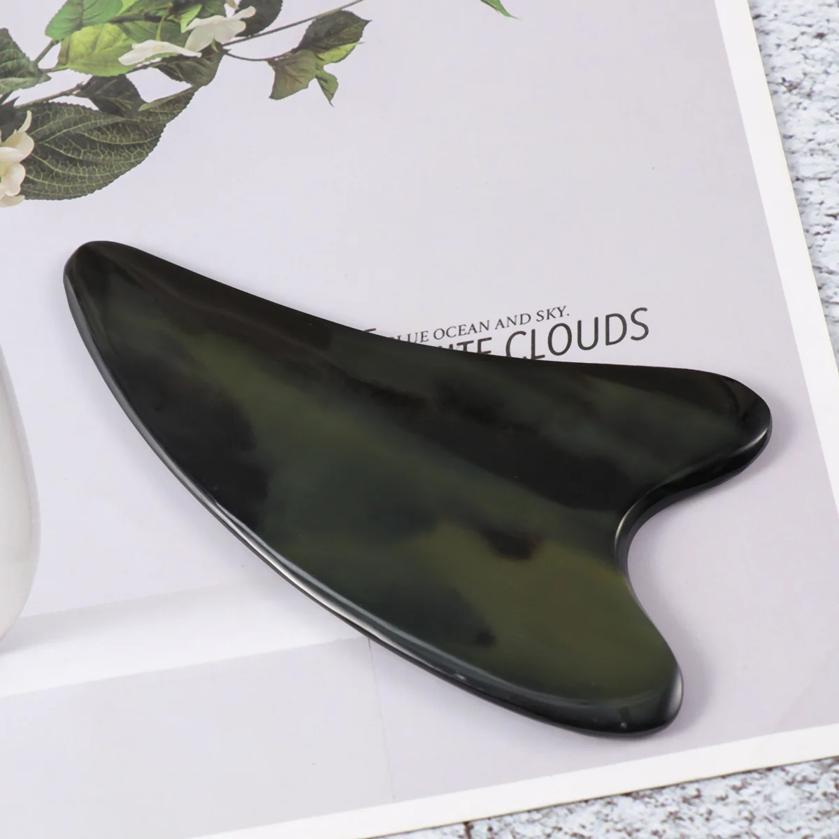 

Scraping Tool Buffalo Horn Board Spa Tools ( Green )