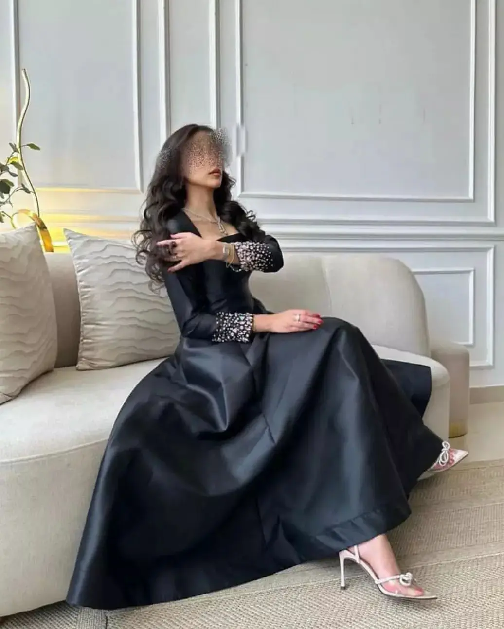 

Elegant Black Satin Evening Party Dresses Prom Dresses Crystals Long Sleeves Ankle Length Formal Occasion Dresses