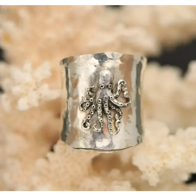 Simple and Personalized Retro Octopus Engraved Ring for Women Men Vintage Punk Gothic Irregular Ring Jewelry Серьги Женские