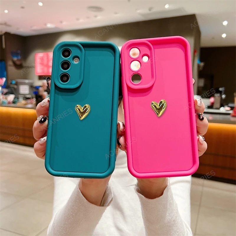 Elegant 3D Gold Heart Silicone Phone Case – Stylish Protective Back Cover