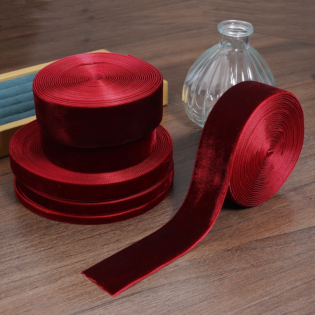 Nastro Di Velluto Rosso Per Confezioni Regalo E Fai Da Te - Larghezza 2.5cm, Lunghezza 4.5m - Rotolo Di Nastro Decorativo Per Bouquet, Fiocchi, Ghirlande - 2
