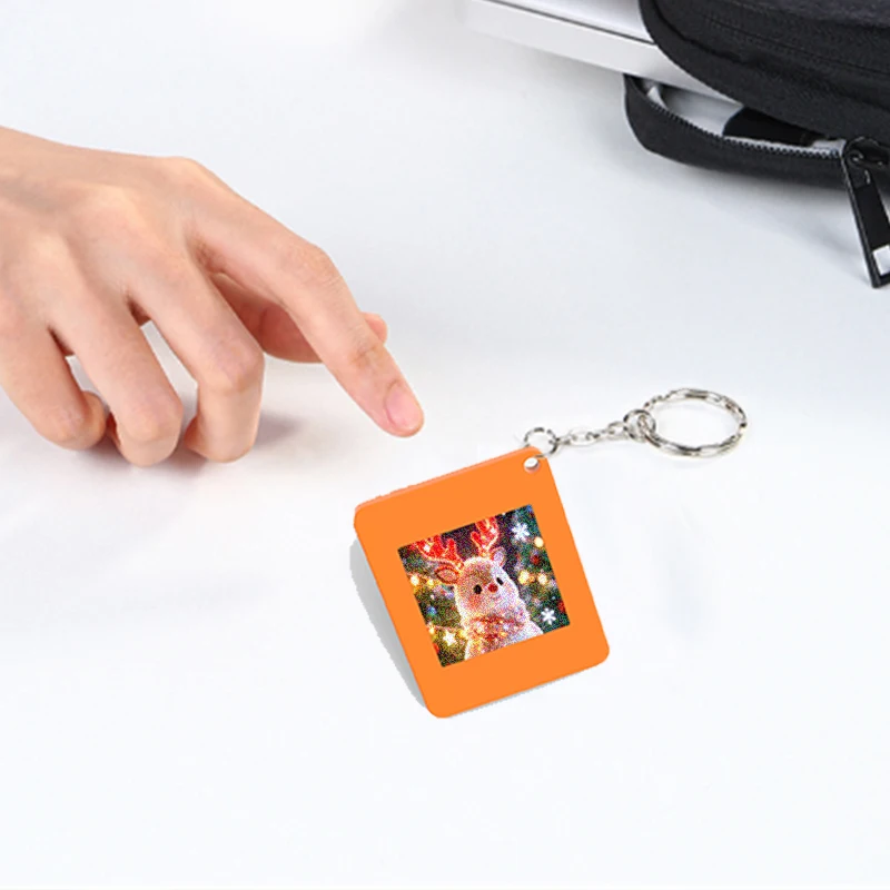 1.54인치 E-페이퍼 잉크 사진 스크린 프로젝션 4색 E-잉크 디스플레이 키체인 DIY 배지 수하물 태그 애완동물 위치 추적기 (아이폰 IOS용)