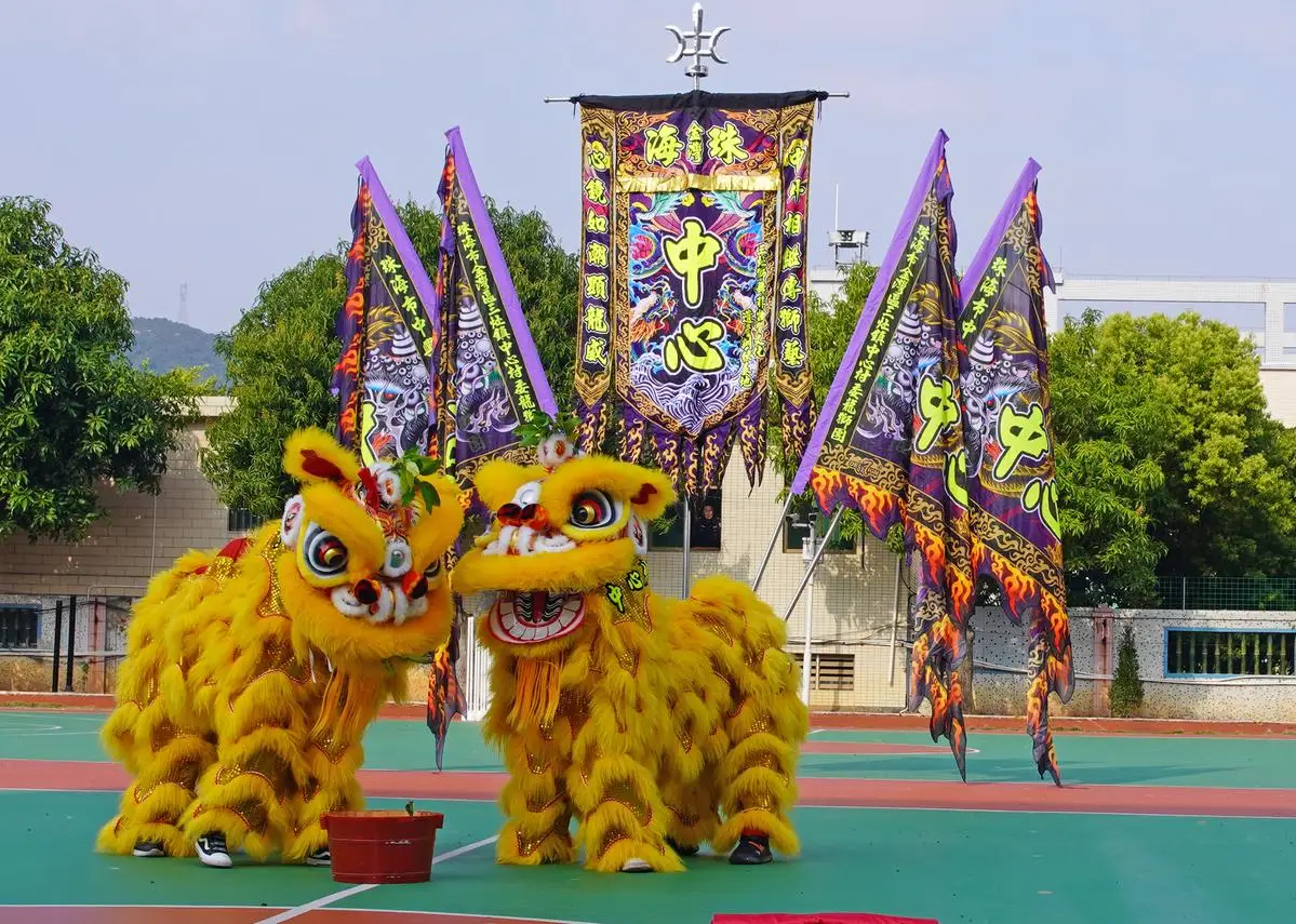 192cm* 128cm Lion Dance triang size 3 Flag Opening Ceremony Banner Decor Flags Door Flags Birthday New Year Festival Carnival