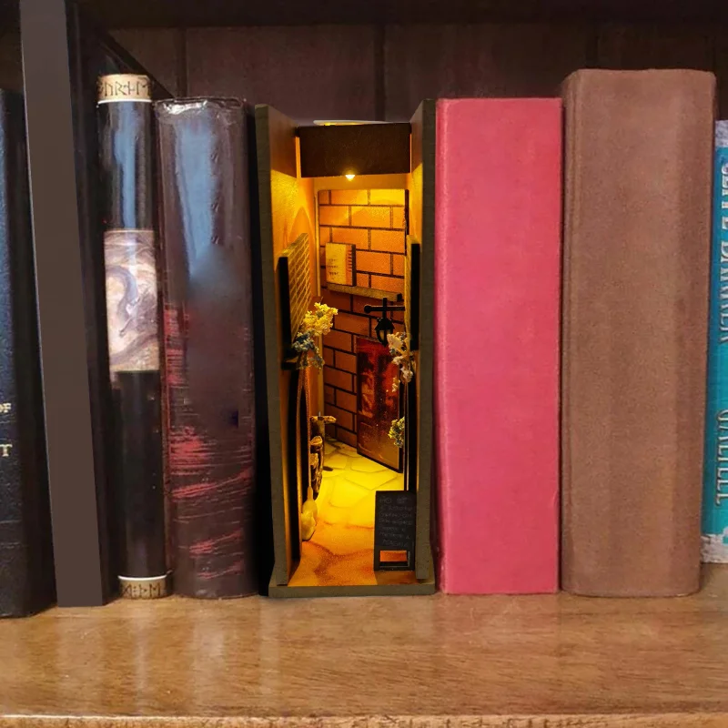 

Plug-in Bookshelf Decoration Book Holder Study Office Ancient Street Beach Nightlife Decoration Alley World Bookshelf Insert Box