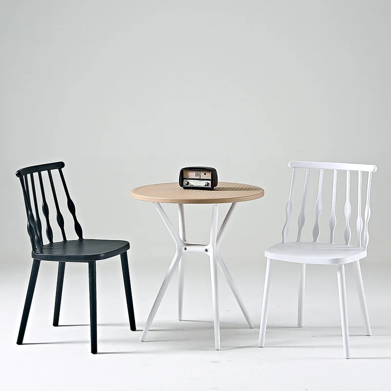 Рисунок 6 - Пластиковый стул 143