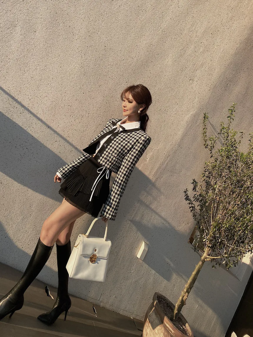 Elegant Cropped Jacket Women French Vintage Single Breasted Long Sleeve O-neck Top Autumn Y2k All-match Houndstooth Coats New