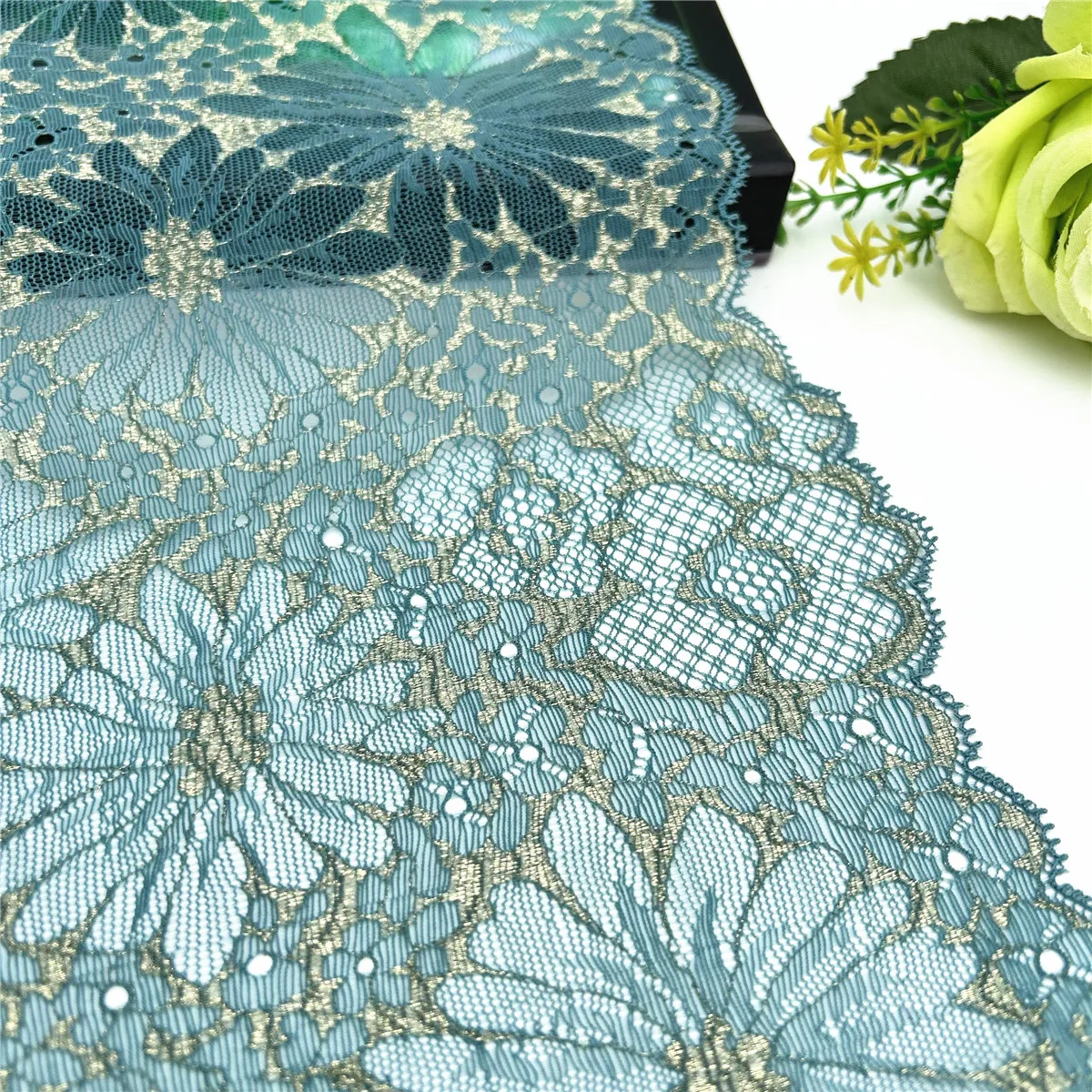 3y/lot Width 23cm Green With Gold Elastic Stretch Lace Trim 3