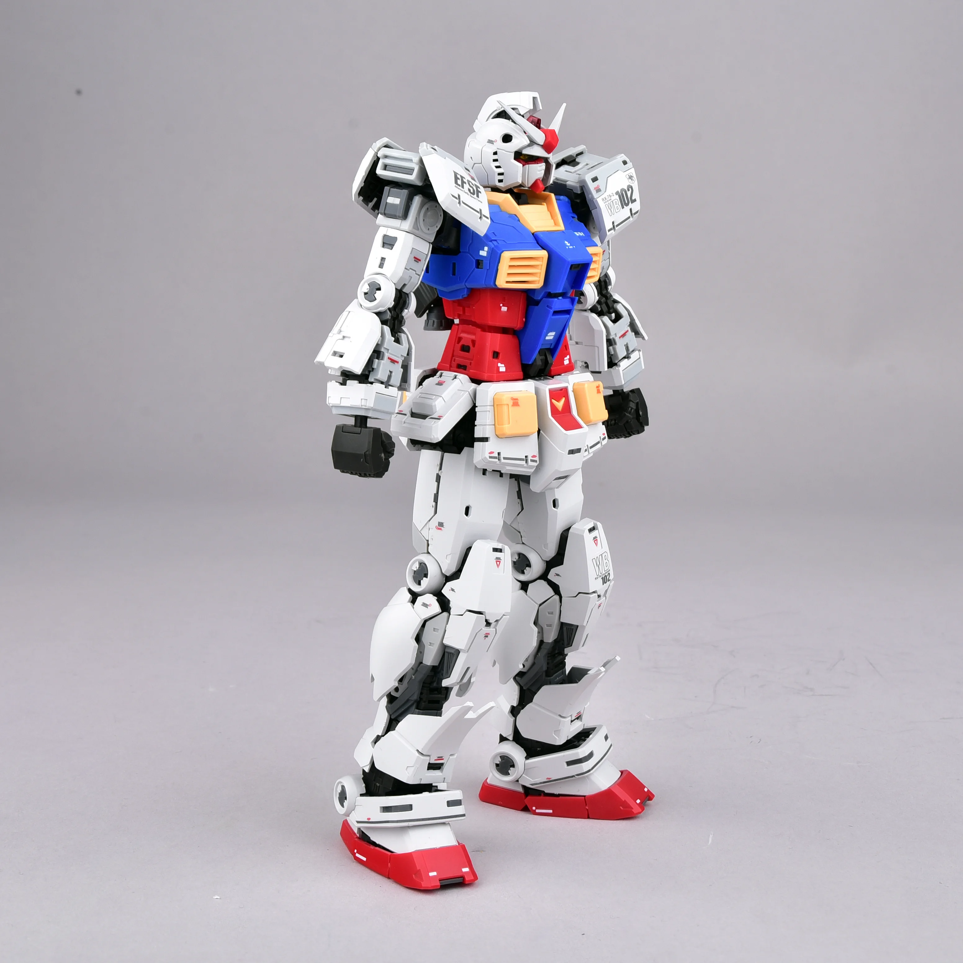 재고 있음 팬더 모델 RX-78-2 2.0 확대 버전 메카 키트 액션 피규어 로봇 플라스틱 모델 컬렉션 선물 장난감