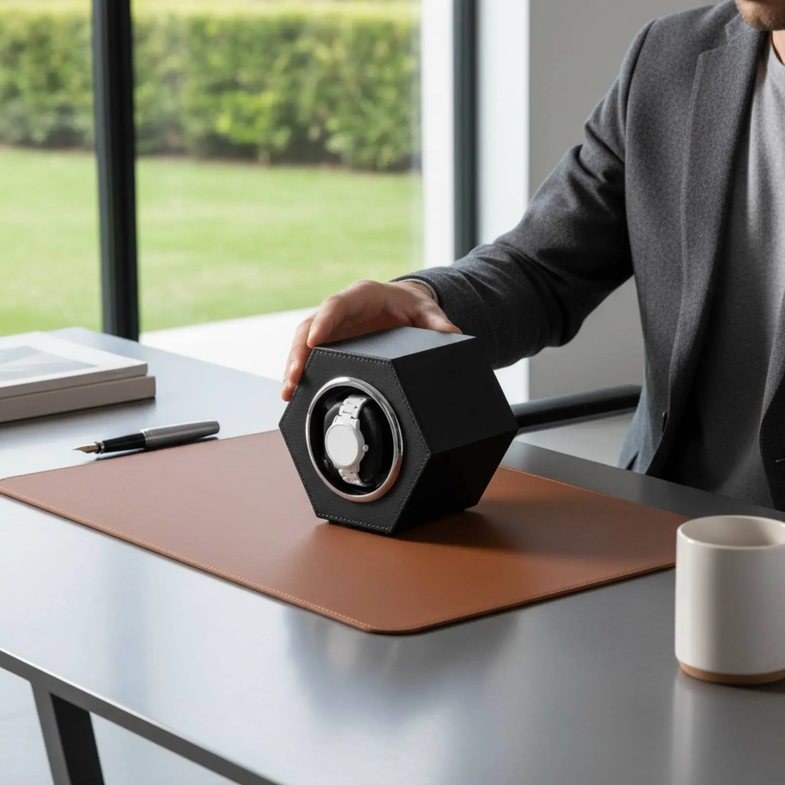 싱글 워치 와인더 2가지 회전 모드 싱글 워치 와인더 박스 조용한 구동 메커니즘 침실, 사무실용 PU 가죽 마감
