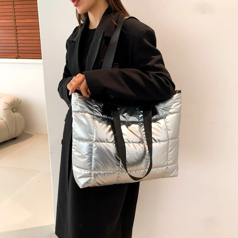 Puffer Tote Bag for Women Cotton Padded Shoulder Bag Large Capacity Ladies Puffy Handbags Quilted Work Commute Shopping Bag 2023