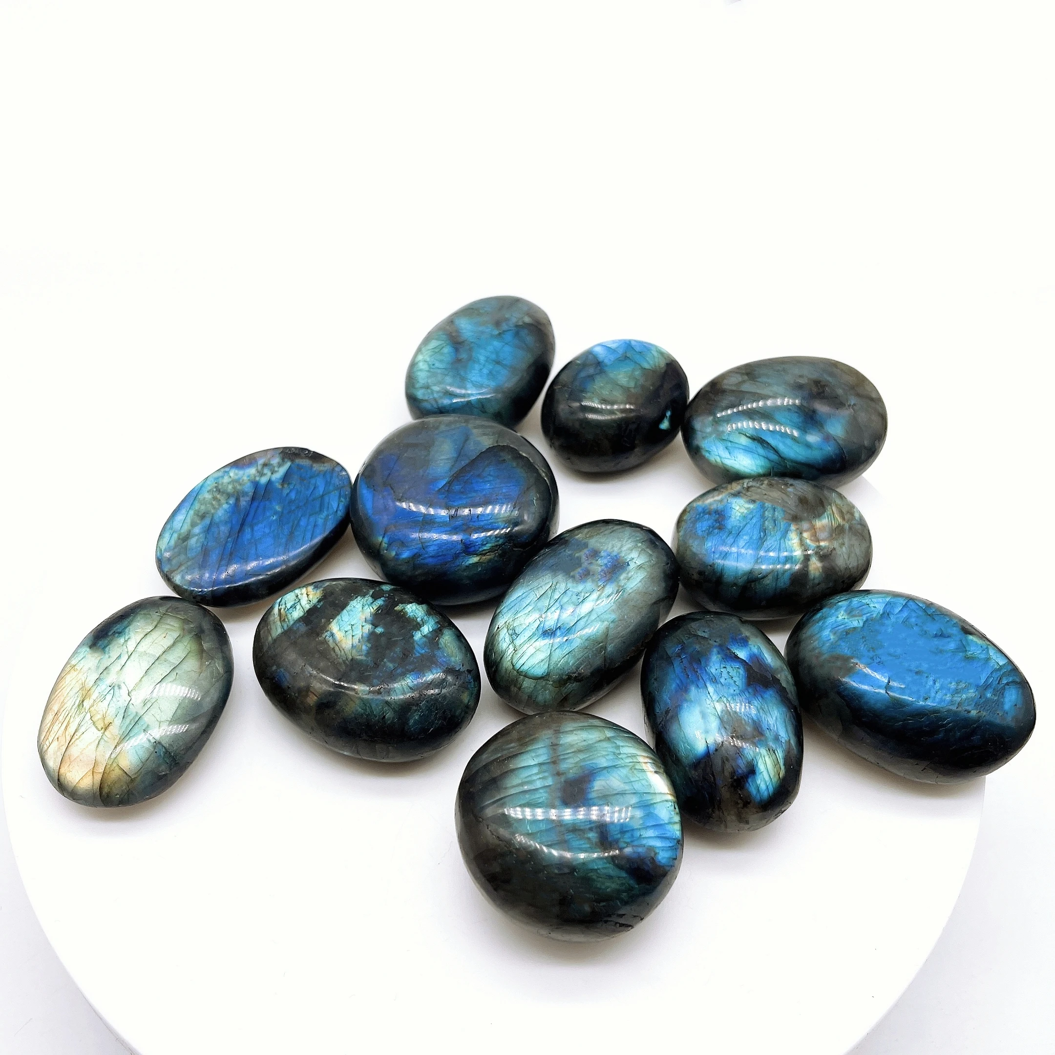 Natural Labradorite Palm Rock Stone Crystal Quartz Healing Polished Moonstone stress and anxiety therapy Home Decoration Gift 4