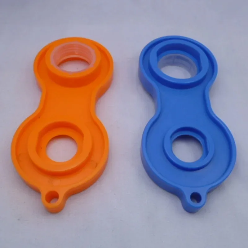 สี่น้ํา Universal Bubbler ทําความสะอาดก๊อกน้ําด้านข้างสีเหลือง Outlet เครื่องมือประแจ Disassembly 1