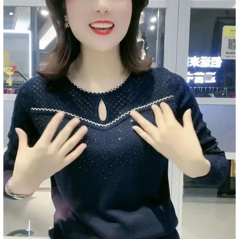 Autumn Winter New Diamonds Hollow Out Sweaters Ladies Loose Casual Knitting Pullover Top Women Oversized Jumpers Female Clothes