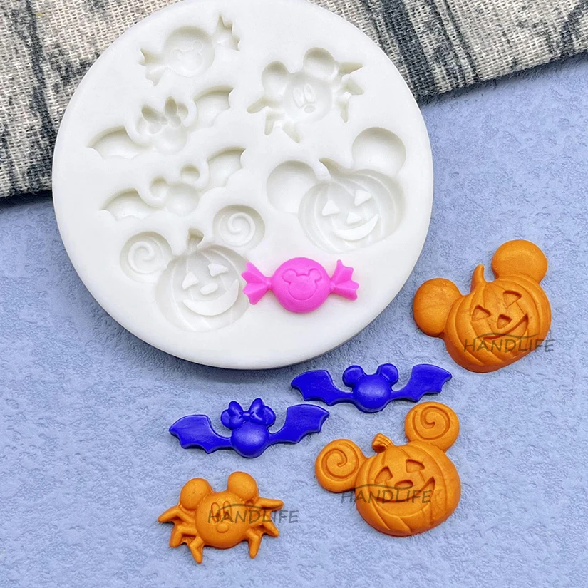 2 Stampi In Silicone Per Fondente 3D - Forma Rotonda 10,3 Cm - Per Decorazione Torte, Cioccolato, Gelatina, Sapone E Resina - Adatti A Forno E Microonde - 2